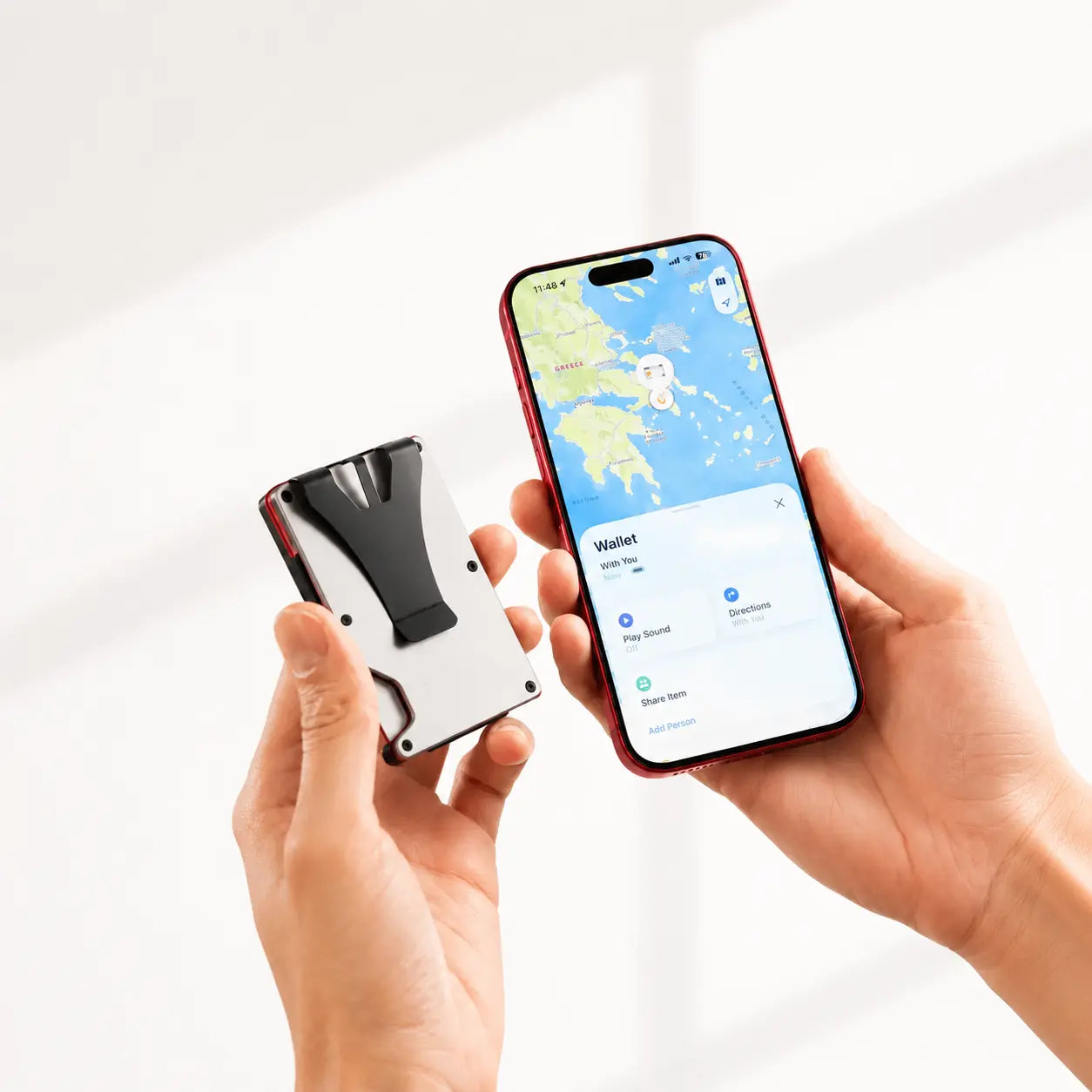 Smart wallet and tracker accessories with Apple Find My compatibility